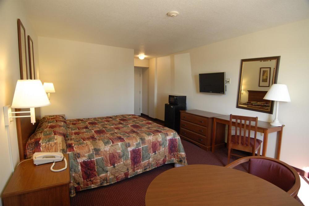 Marina Inn & Suites Chalmette-New Orleans エクステリア 写真