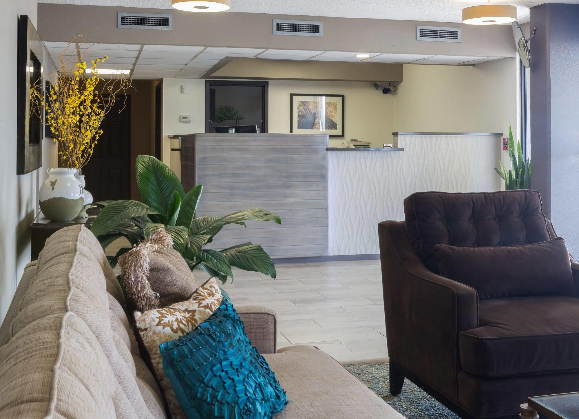 Marina Inn & Suites Chalmette-New Orleans エクステリア 写真