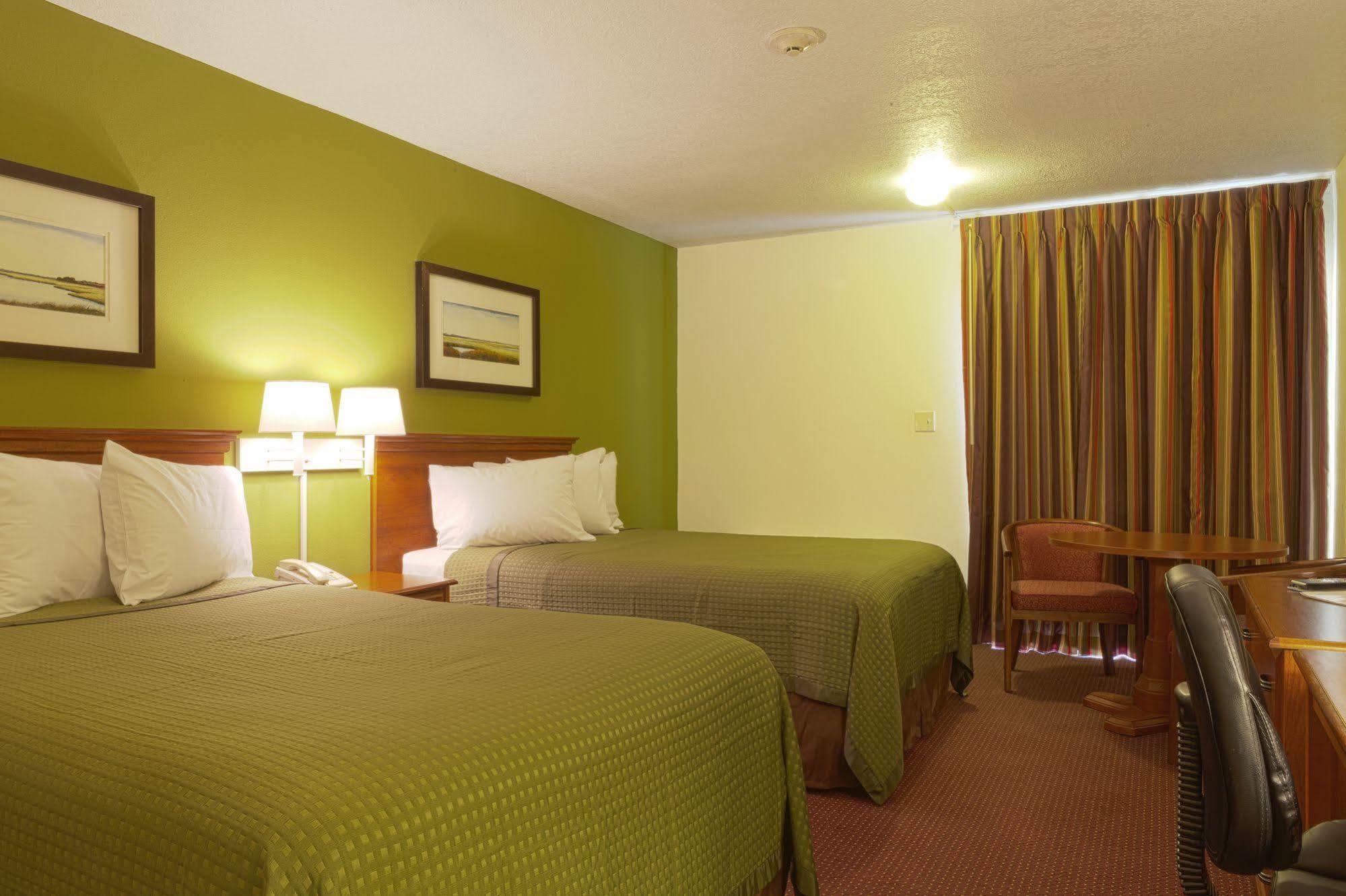Marina Inn & Suites Chalmette-New Orleans エクステリア 写真