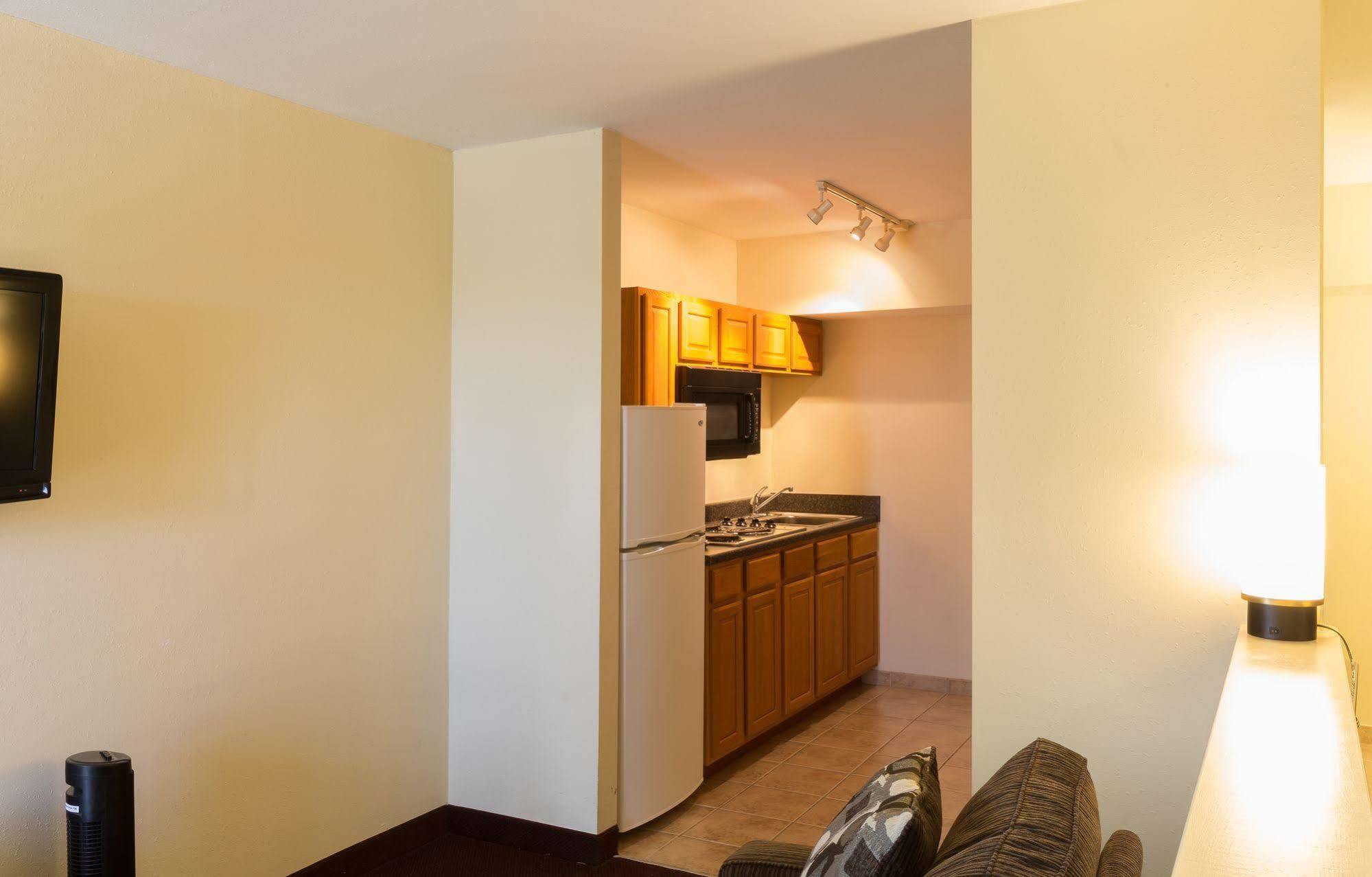 Marina Inn & Suites Chalmette-New Orleans エクステリア 写真